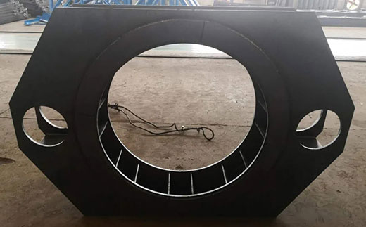 上；；；；uncitygroup太阳集团机械人焊接事情站焊接大型工件